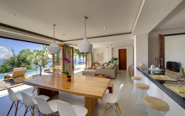 Malimbu Cliff Villa