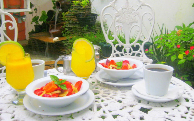 Hotel Tazumal House
