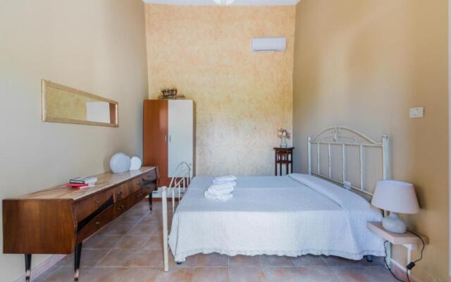 Casa Marianelli, Vendicari area, with pool, parking & wifi