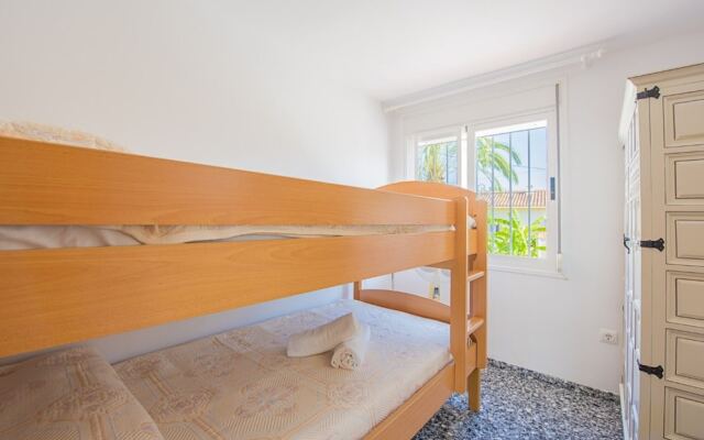 Villa - 3 Bedrooms with Pool and WiFi - 105022