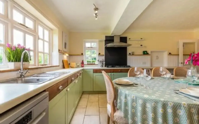 Host Stay Alderfen View