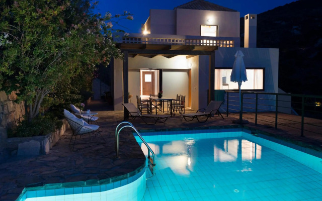 Istron Villas