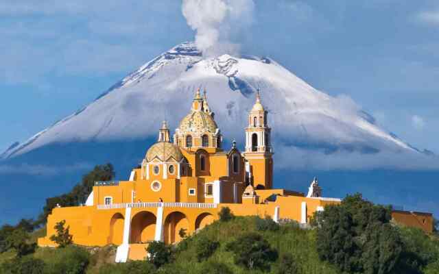 voco Royalty Puebla Downtown, an IHG Hotel