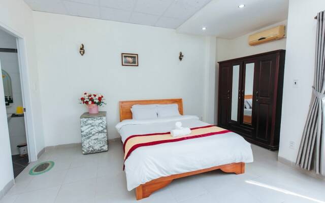 Phuoc Hai Hotel By The Moment