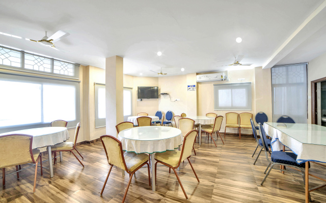 OYO 674 Apartment Hotel Manar Luxury Suites