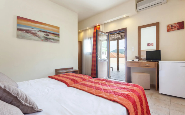 Skopelos Holidays Hotel