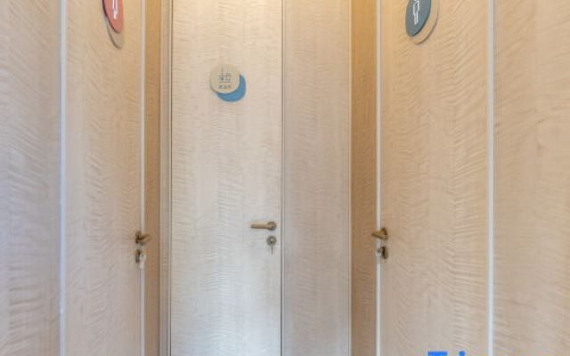 HanTing Hotel (Wenling Wanda Plaza Sanxing Avenue)