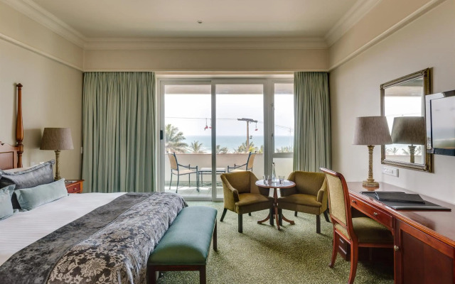 The Edward Hotel