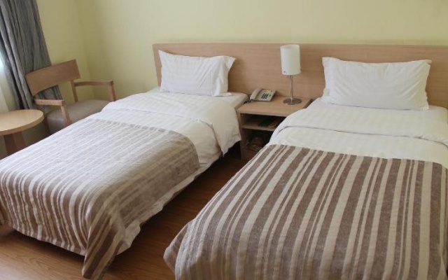 Guantong Modern Hotel (Beijing Qianmen) – Guest Rooms – Beijing