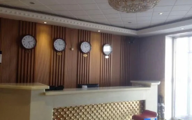 Xiaohonglou Hotel, Luohe