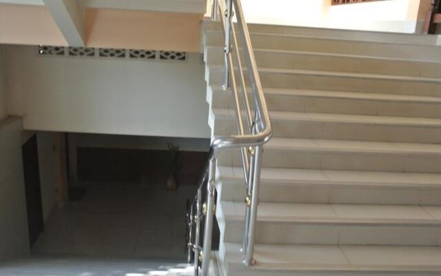 Chaopraya Garden Hotel