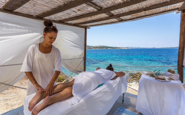 Agionissi Resort Hotel