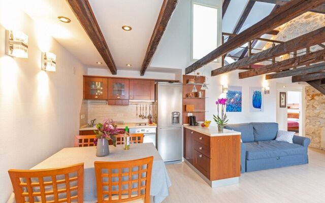 Apartment Bona Palace