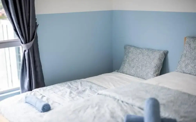 Bright & Modern 3BR Suite, Free Parking