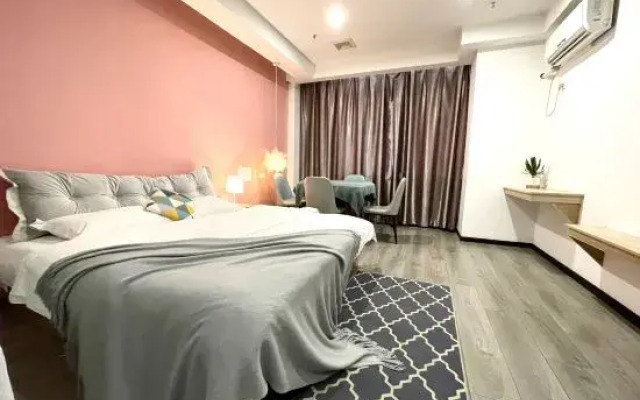 Chongqing Sigman Hotel (Hechuan Powerlong Plaza New Bus Station)