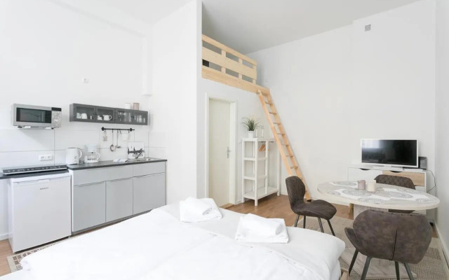 Studio Apartment for 3