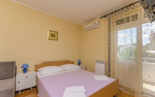 Rooms Summer Chill