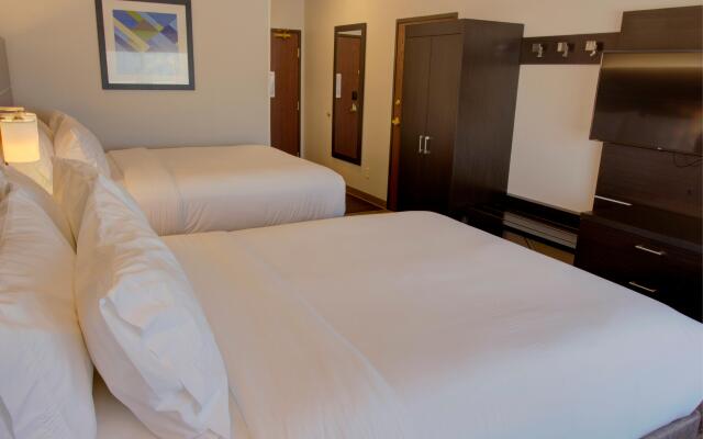 Holiday Inn Express Hotel & Suites Le Mars, an IHG Hotel