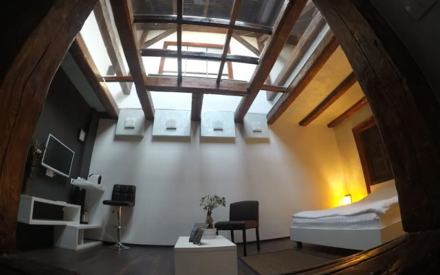 Vendi Grand Square Residence