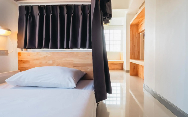 Loyy Hotel
