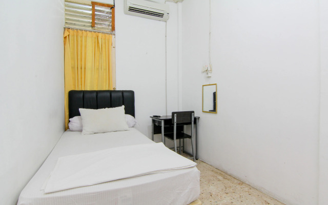 Lestari Guesthouse