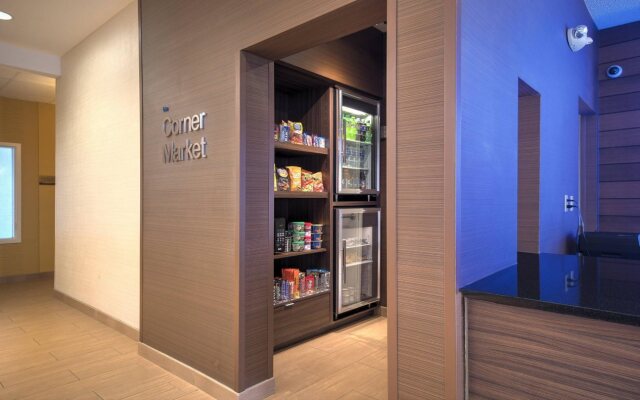 Comfort Inn & Suites Green Bay Stadium Area