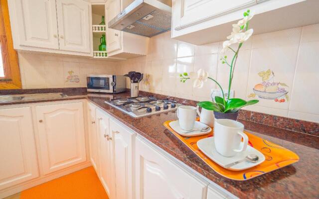 Apartamento Piscina Muro