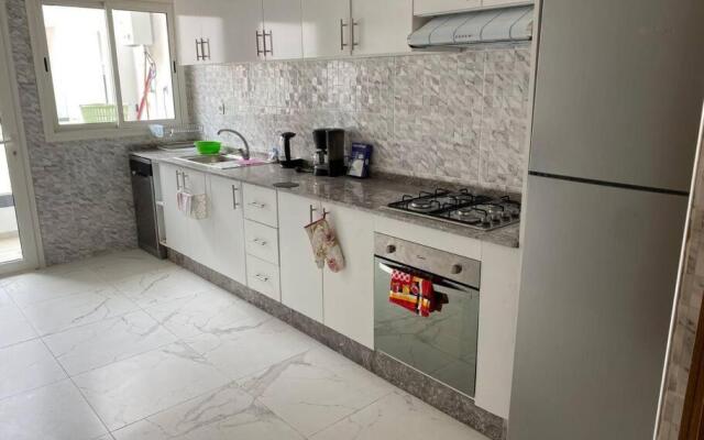 Lovely 4-bedroom condo with pool