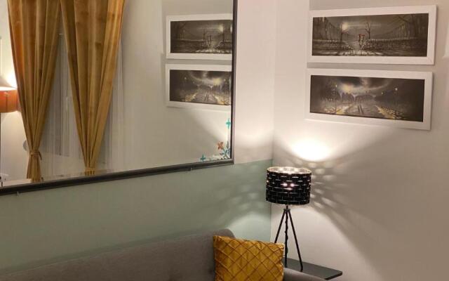 Patras Golden Suite