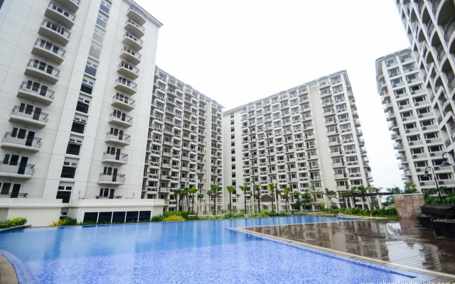 Extremeli Suites Manila powered by Cocotel