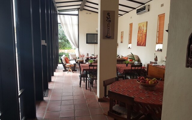 360 Eastwoods Guesthouse