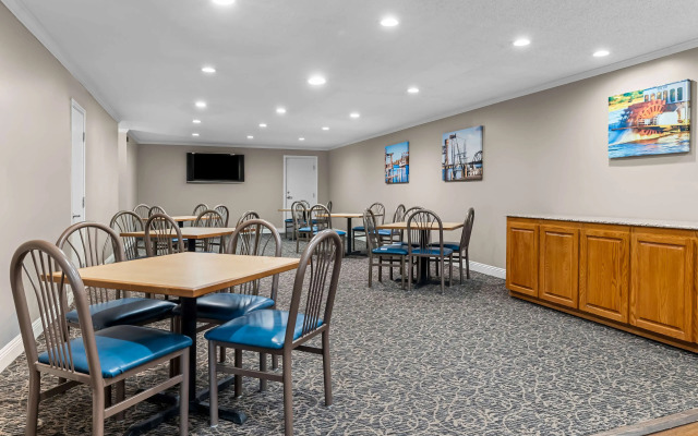 Best Western Forest Inn