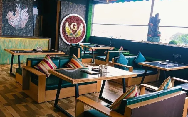 Hotel Golden Bliss
