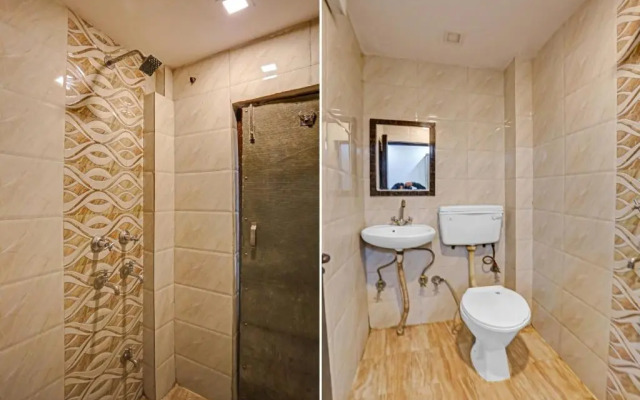 Flagship 84856 Hotel Krishna Stays