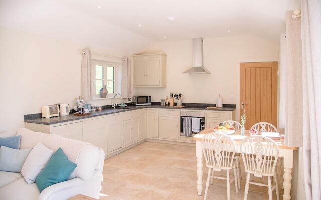 Hill Stables, Ufford