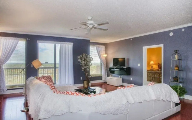 Margate 2309 by RedAwning