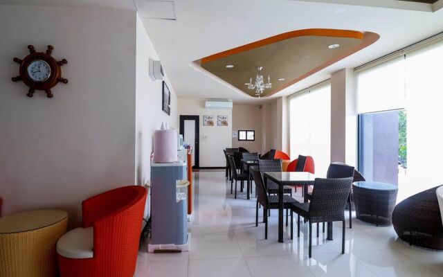 Nida Rooms Don Kaew 700 Years Stadium