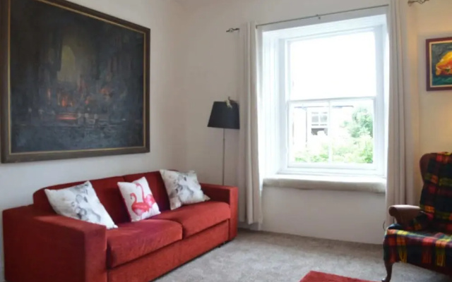 1 Bedroom Apartment In City Centre