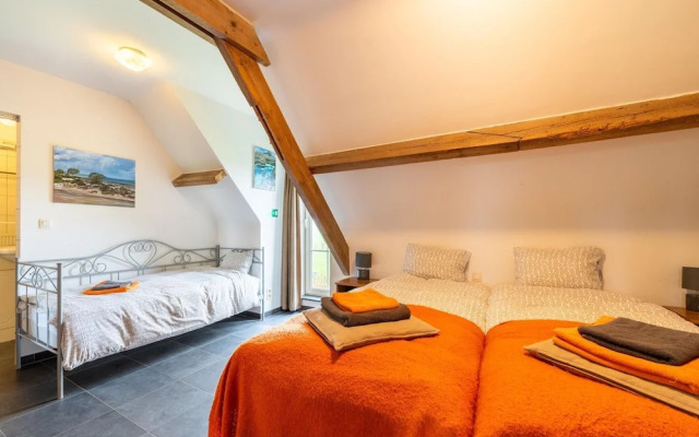 Comfortable Group Home With Large Garden