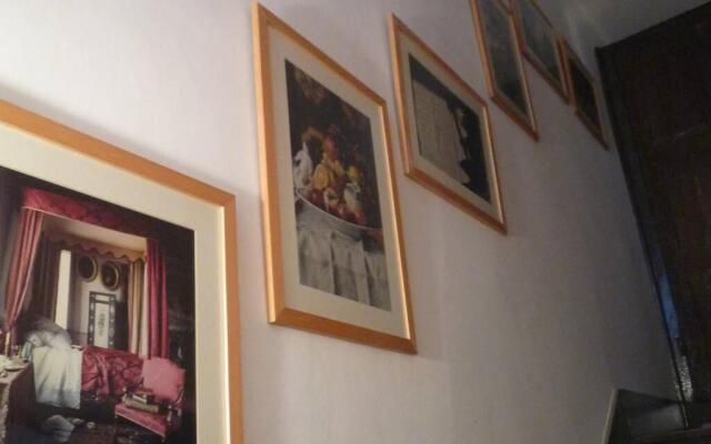 Burgondy Medieval city Studio 3***