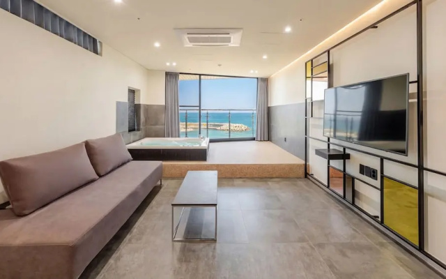 Sokcho W&jiseda Spa Poolvilla