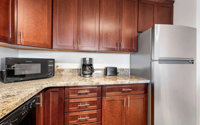 AC - Beautifully Updated - Ocean Views - Vrkcv