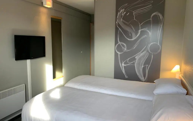 ibis Auray