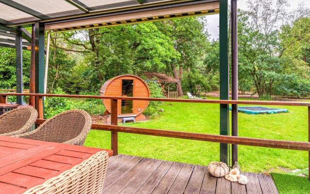 Sun-kissed Bungalow in Uden With Sauna, Jacuzzi, Terrace