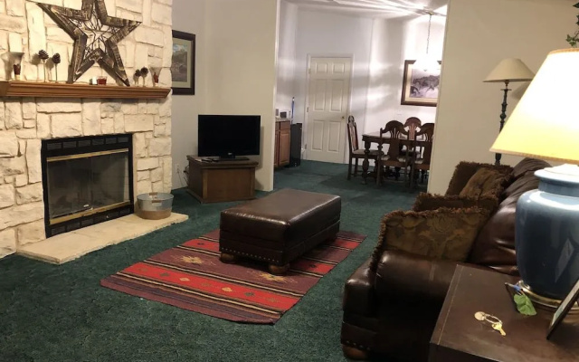 South Gate Lodges