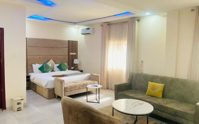 Stallion Luxury Suites