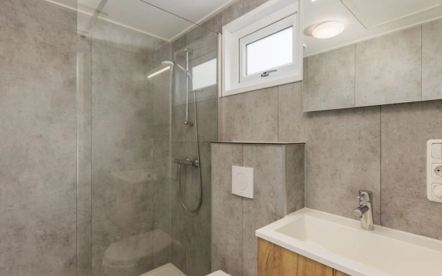 Modern Chalet With Dishwasher, Near the Hunebedcentrum