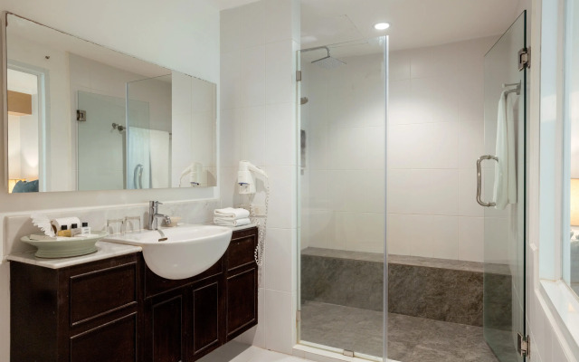 Thavorn Palm Beach Resort Phuket