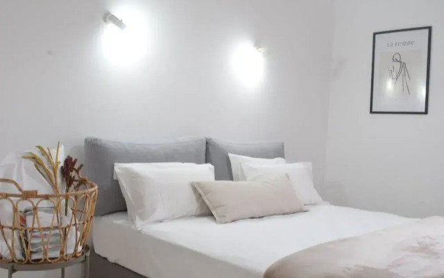 Thelesi Apartments
