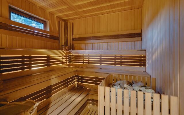 Brook Barn with Sauna & Hot Tub